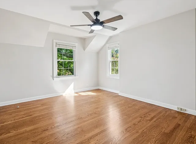 $875,000 | 839 Chilton Lane, Wilmette, IL 60091