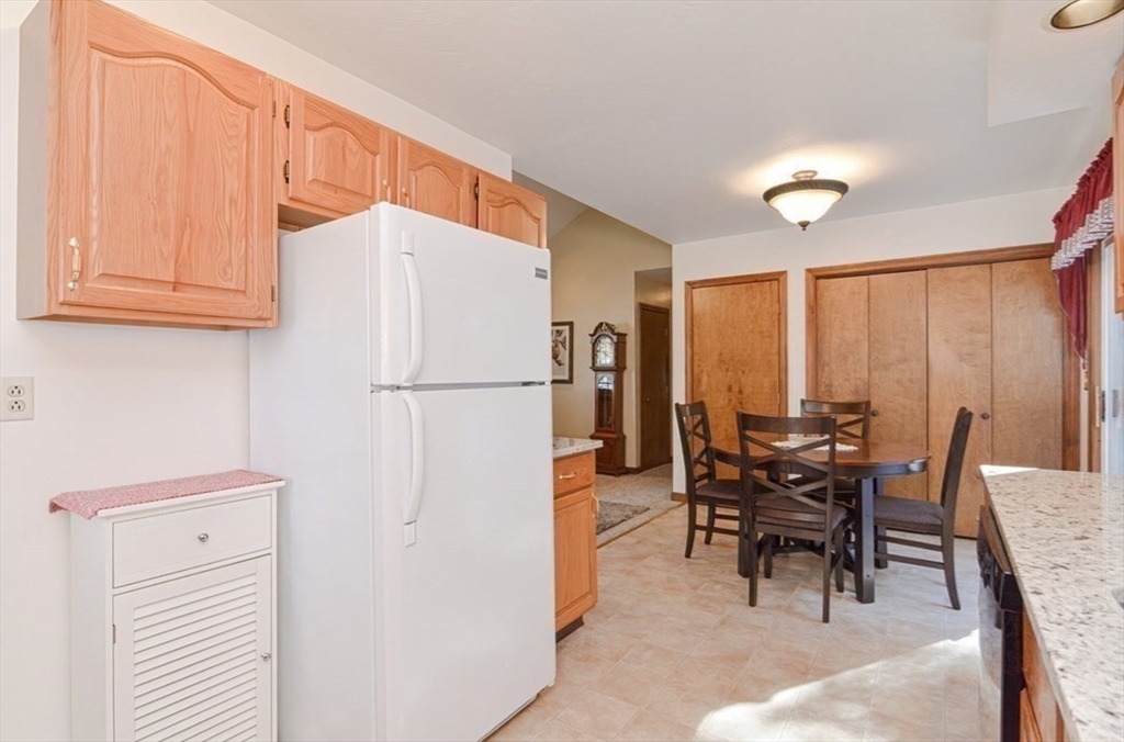 100 St Nicholas Avenue Worcester, MA 01606 - Photo 9 of 22