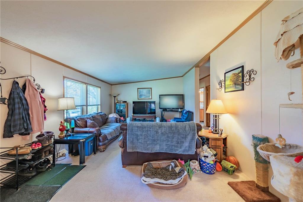 1653 Arona Road Irwin, PA 15642 - Photo 11 of 25 Gallery Image 11