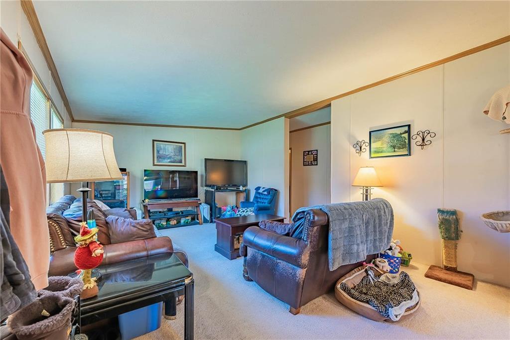 1653 Arona Road Irwin, PA 15642 - Photo 12 of 25 Gallery Image 12