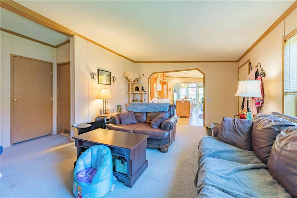 1653 Arona Road Irwin, PA 15642 - Photo 14 of 25 Gallery Image 14