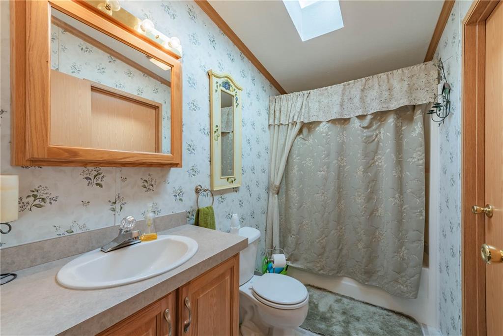 1653 Arona Road Irwin, PA 15642 - Photo 16 of 25 Gallery Image 16