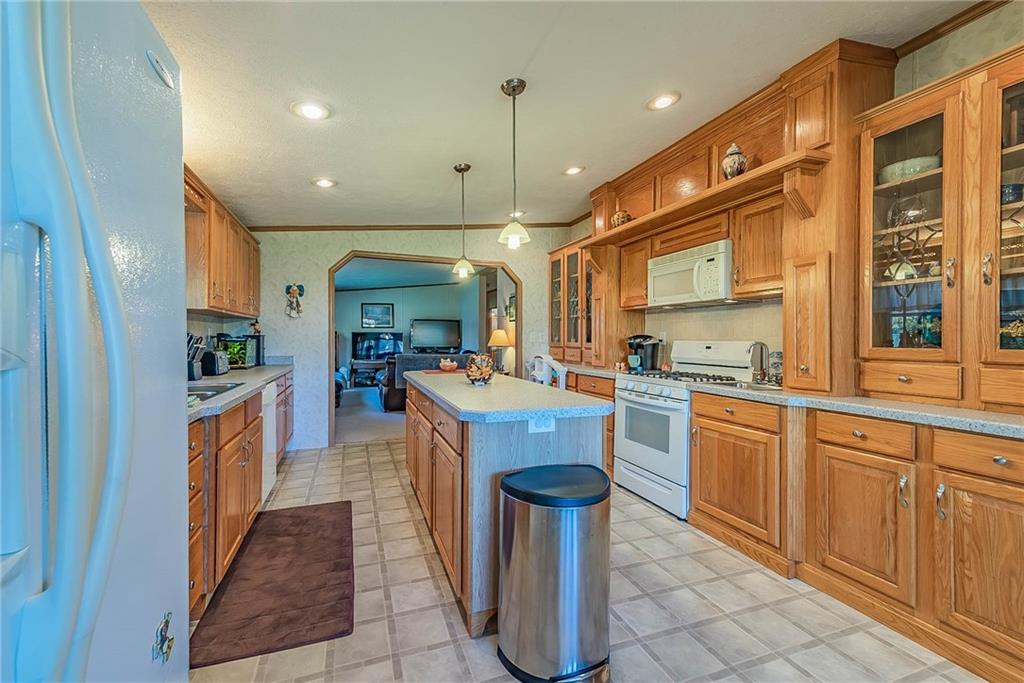 1653 Arona Road Irwin, PA 15642 - Photo 8 of 25 Gallery Image 8