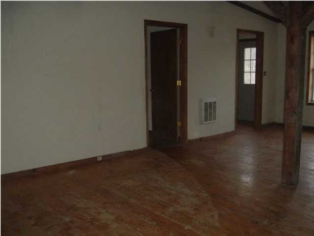176 Honeysuckle Road Pikeville, TN 37367 - Photo 4 of 6 Additional Photo