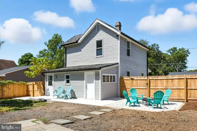 $414,900 | 5811 Dade Street, Capitol Heights, MD 20743