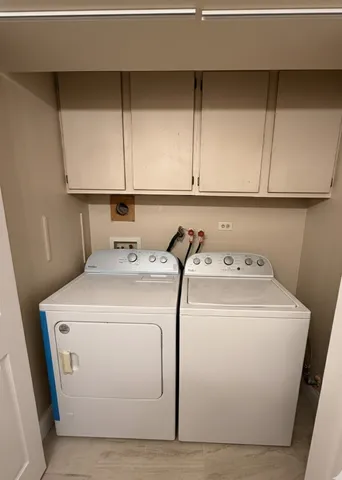 $299,900 | 1659 Islandview Court, Hoffman Estates, IL 60169