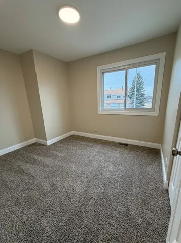 $299,900 | 1659 Islandview Court, Hoffman Estates, IL 60169