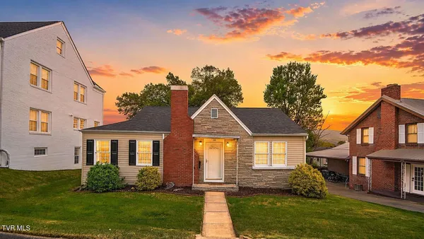 $215,000 | 165 West Sevier Avenue, Kingsport, TN 37660