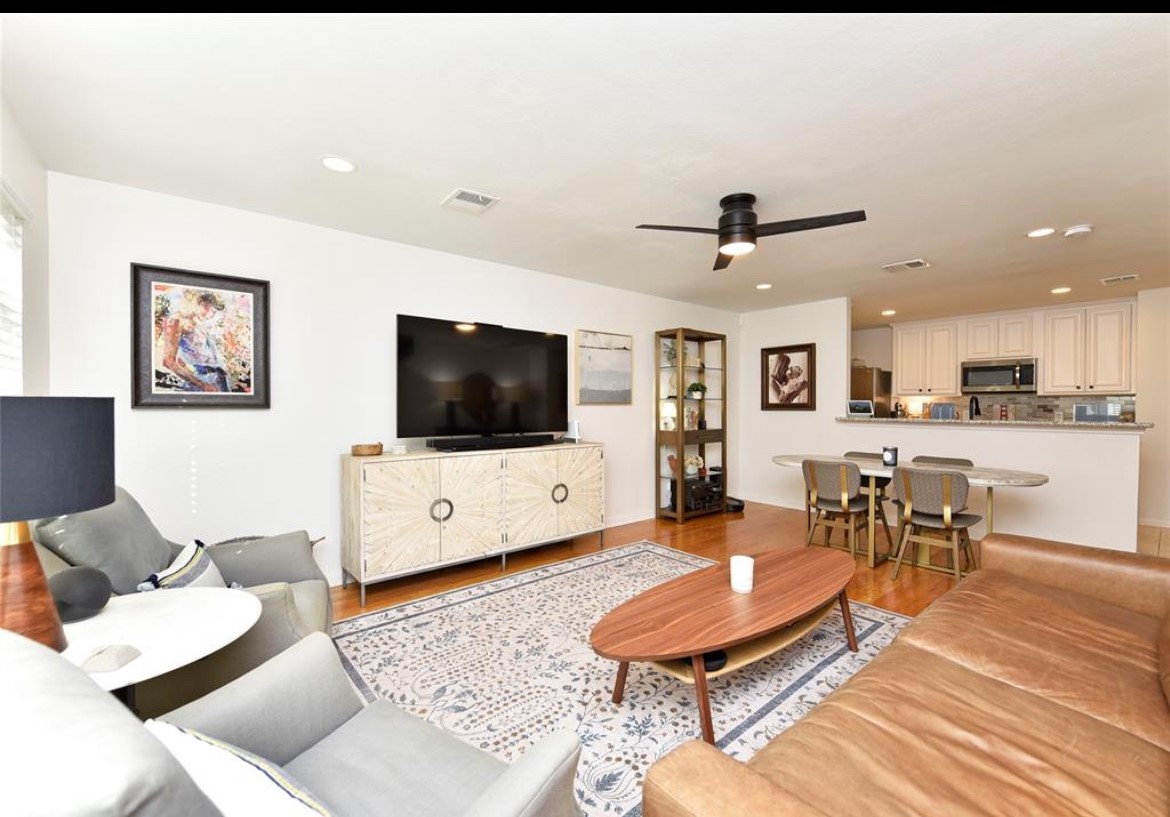 2007 Bailey Street Houston, TX 77006 - Photo 4 of 32