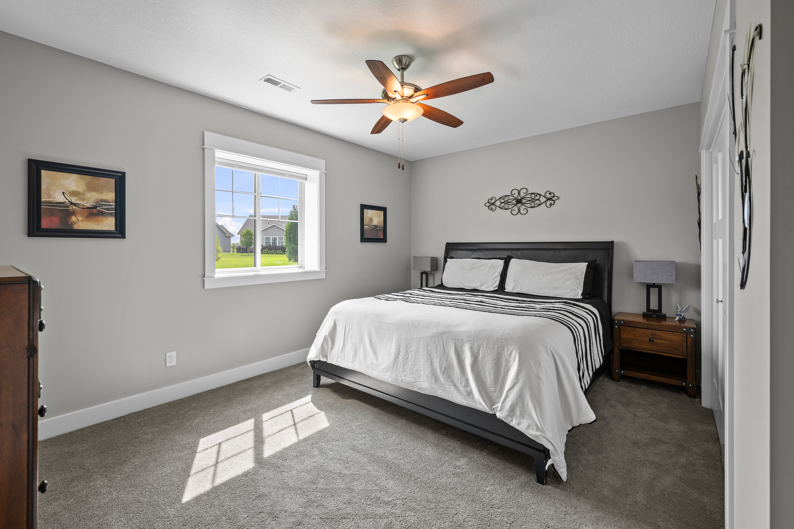 5555 Emily Road Bettendorf, IA 52722 - Photo 54 of 62 Gallery Image 54