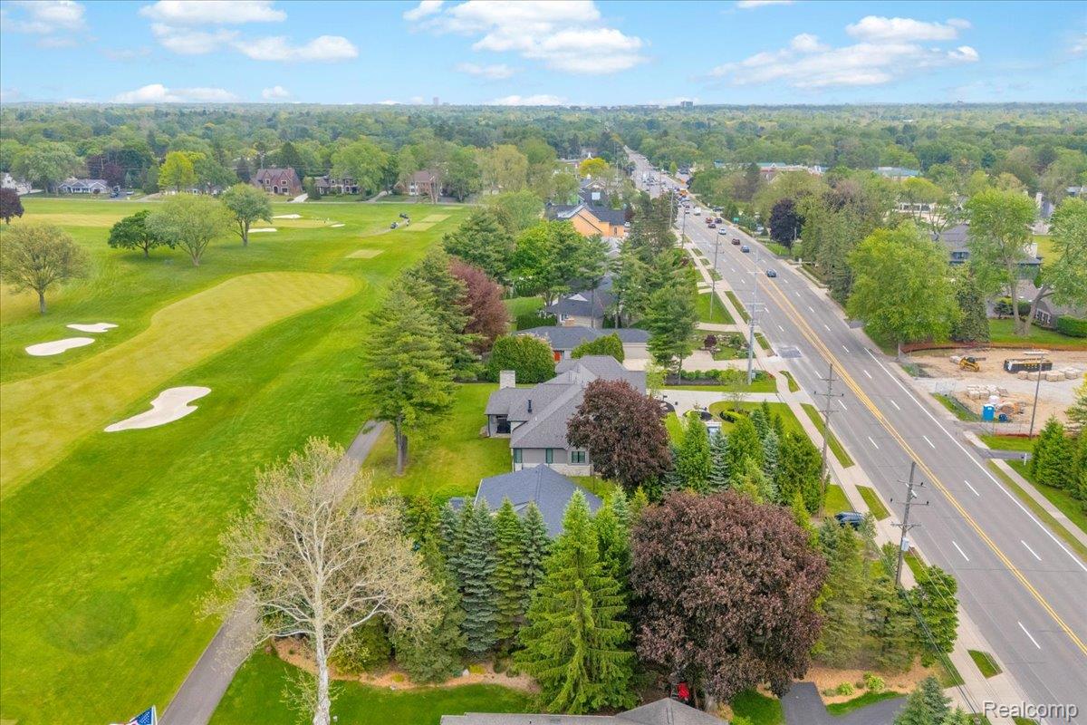 3816 West Maple Road Bloomfield Hills, MI 48301 - Photo 71 of 78 3816 W Maple_70.jpg