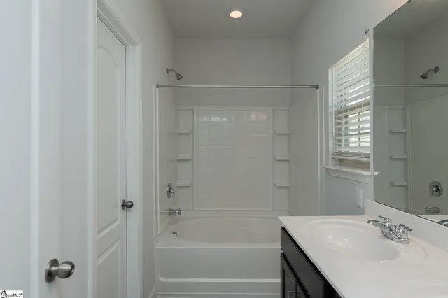 $299,900 | 200 Ellis Mill Street, Simpsonville, SC 29680