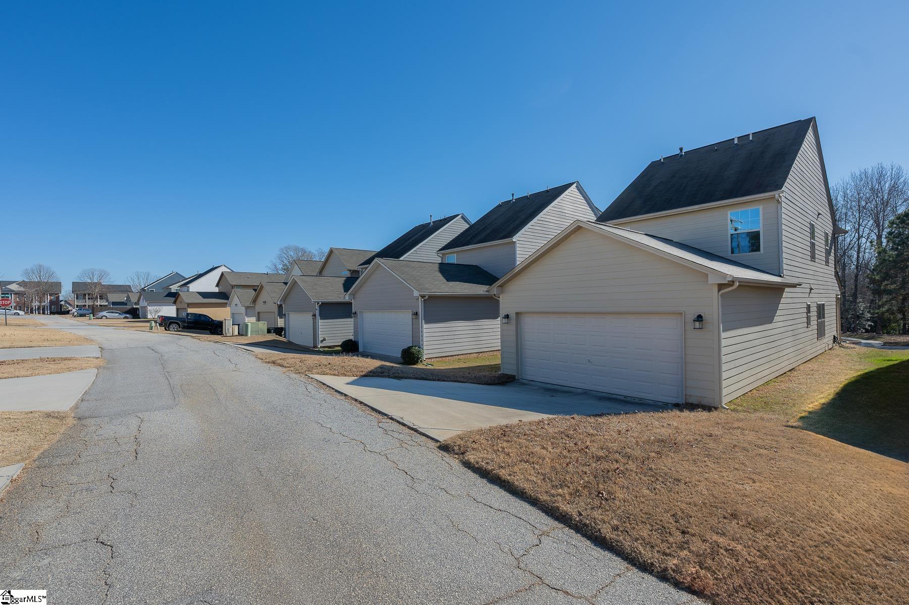 200 Ellis Mill Street Simpsonville, SC 29680 - Photo 3 of 30