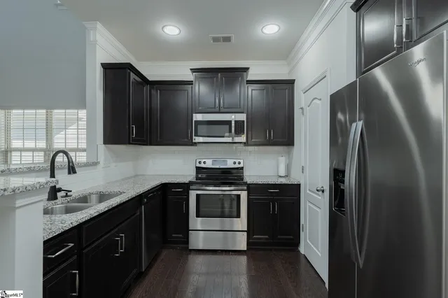 $299,900 | 200 Ellis Mill Street, Simpsonville, SC 29680