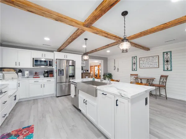 $424,900 | 2075 Sylvia Lane, Waycross, GA 31503