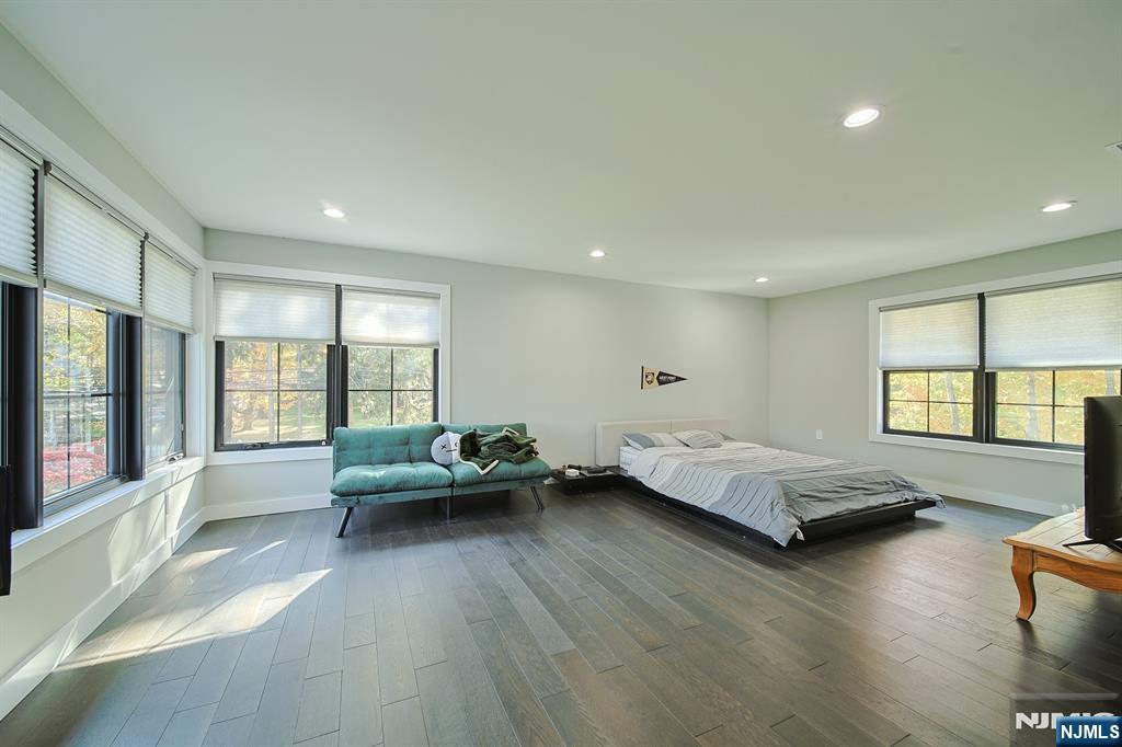 258 County Road Demarest, NJ 07627 - Photo 30 of 49