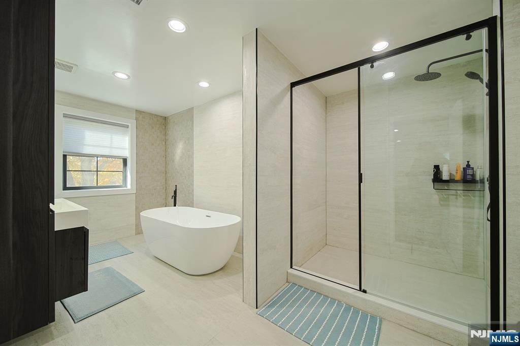 258 County Road Demarest, NJ 07627 - Photo 33 of 49