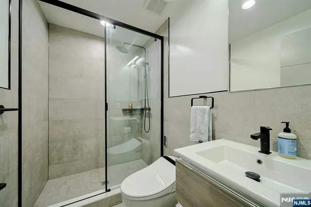 $2,890,000 | 258 County Road, Demarest, NJ 07627