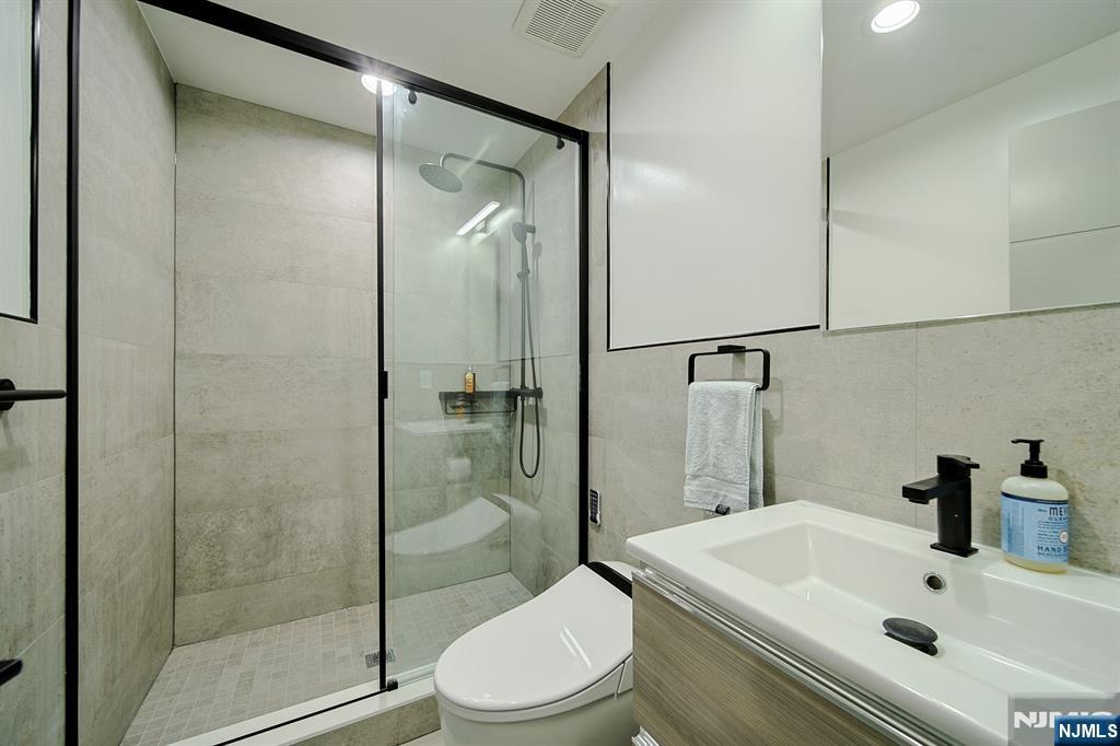 258 County Road Demarest, NJ 07627 - Photo 37 of 49