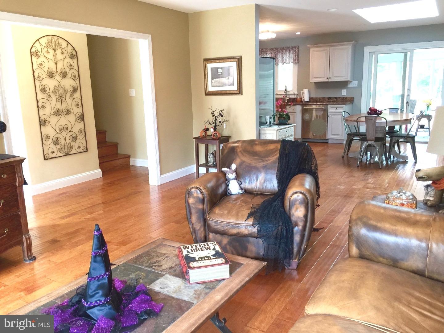 8 Clearview Road Malvern, PA 19355 - Photo 2 of 20