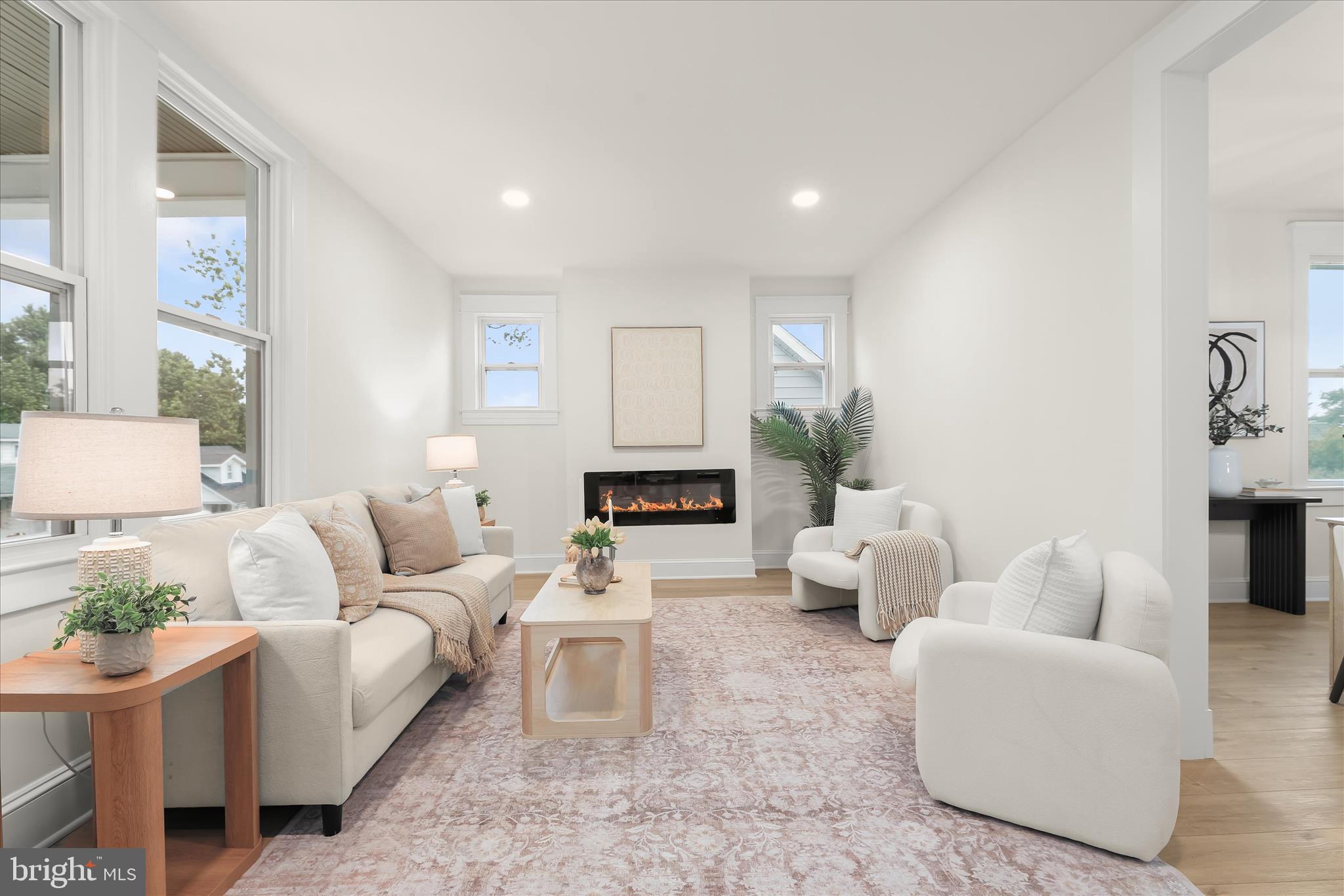 640 North Bend Road Baltimore, MD 21229 - Photo 2 of 47 Living Room