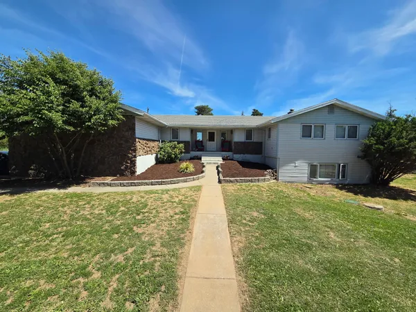 $755,000 | 2105 West Borden Road, Spokane, WA 99224