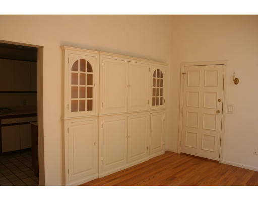 13 Lookout Farm Road Natick, MA 01760 - Photo 5 of 17 Gallery Image 5