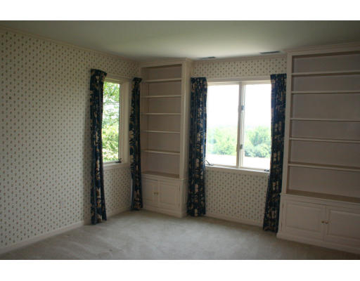 13 Lookout Farm Road Natick, MA 01760 - Photo 10 of 17 Gallery Image 10