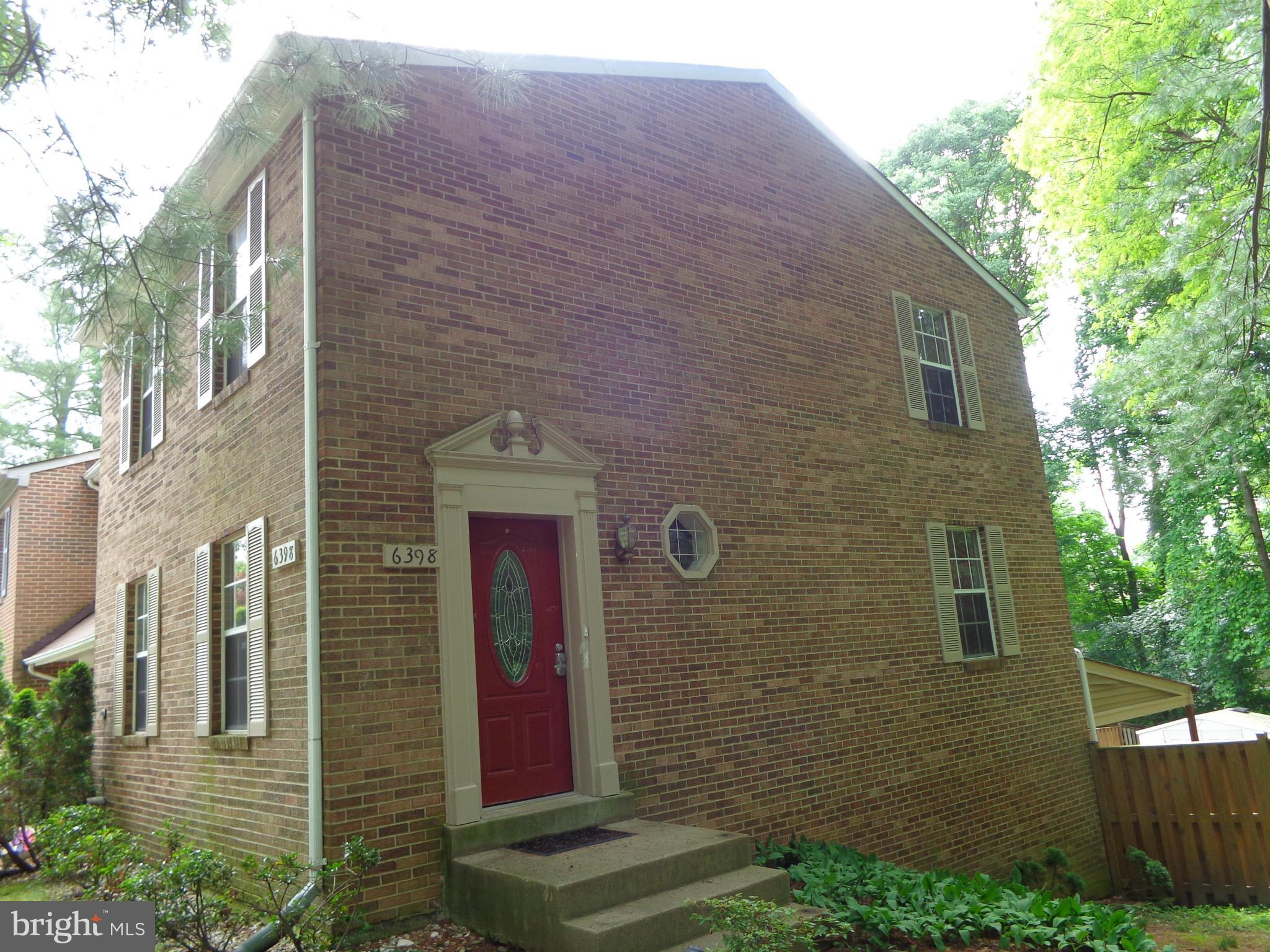 6398 Shaundale Drive Springfield, VA 22152 - Photo 2 of 19 End Unit 3 br, 2.55 ba