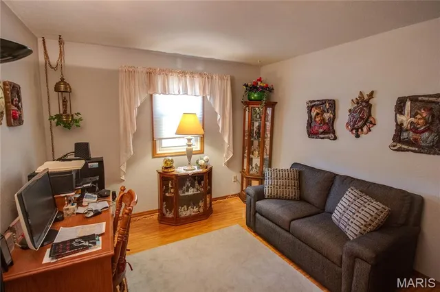 $320,000 | 1211 Fox Lake Drive, Godfrey, IL 62035