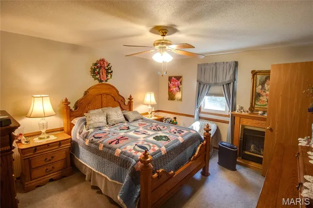 $320,000 | 1211 Fox Lake Drive, Godfrey, IL 62035