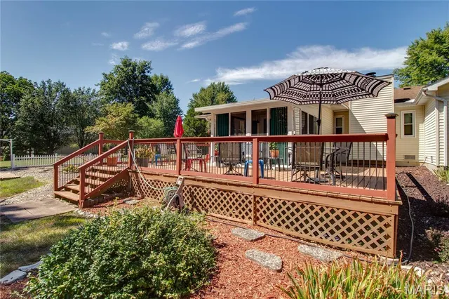 $320,000 | 1211 Fox Lake Drive, Godfrey, IL 62035