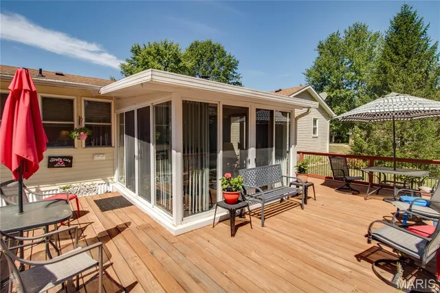 $320,000 | 1211 Fox Lake Drive, Godfrey, IL 62035