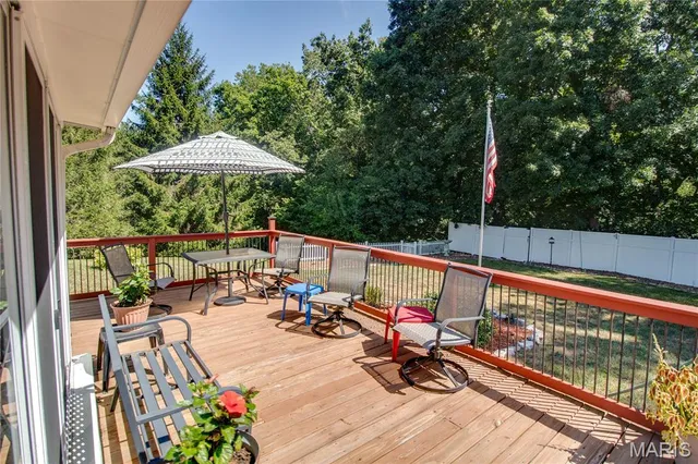 $320,000 | 1211 Fox Lake Drive, Godfrey, IL 62035