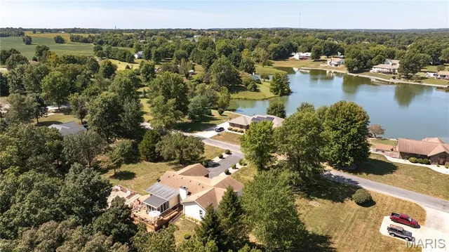 $320,000 | 1211 Fox Lake Drive, Godfrey, IL 62035