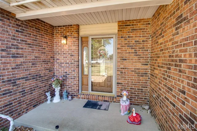 $320,000 | 1211 Fox Lake Drive, Godfrey, IL 62035