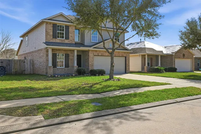 $392,900 | 10922 Woodwind Shadows Drive, Cypress, TX 77433
