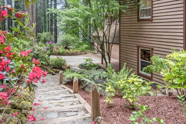 $2,099,000 | 13872 Silver Sky Way, Woodside, CA 94062