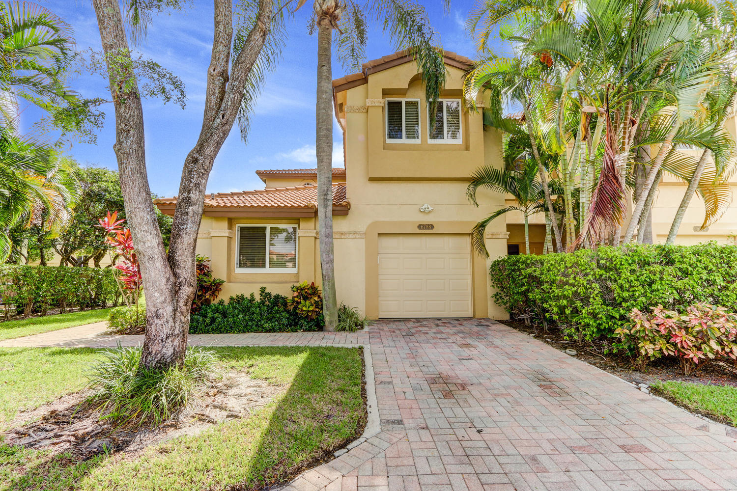 6788 Via Regina Boca Raton, FL 33433 - Photo 1 of 21 front
