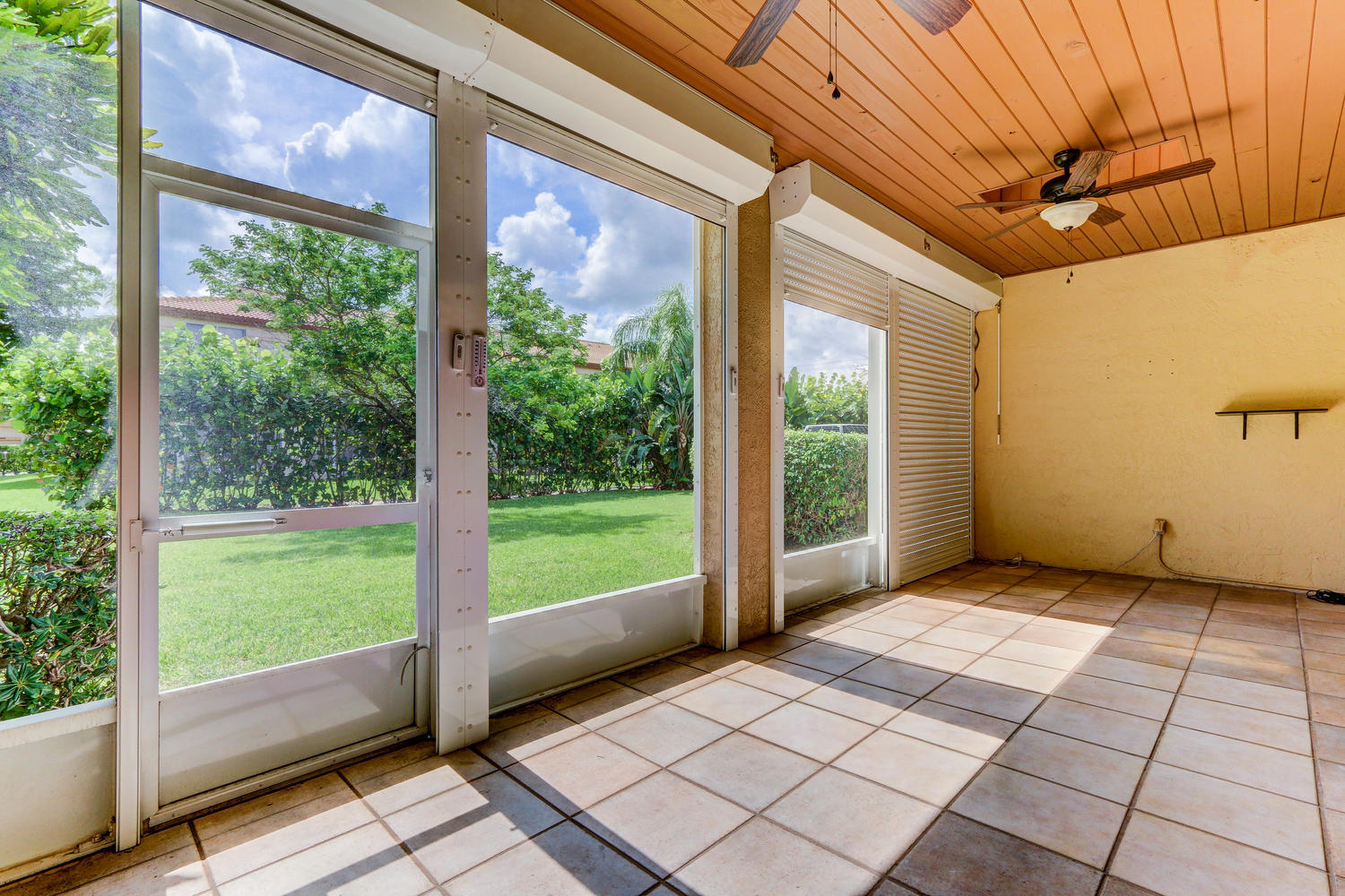 6788 Via Regina Boca Raton, FL 33433 - Photo 19 of 21 6788 Via Regina Boca Raton FL-large-019-