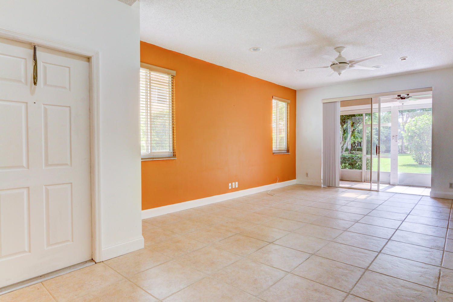 6788 Via Regina Boca Raton, FL 33433 - Photo 4 of 21 6788 Via Regina Boca Raton FL-large-004-