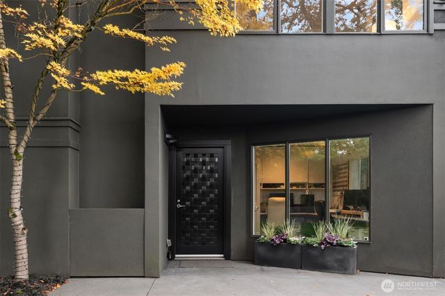 a view of a entryway