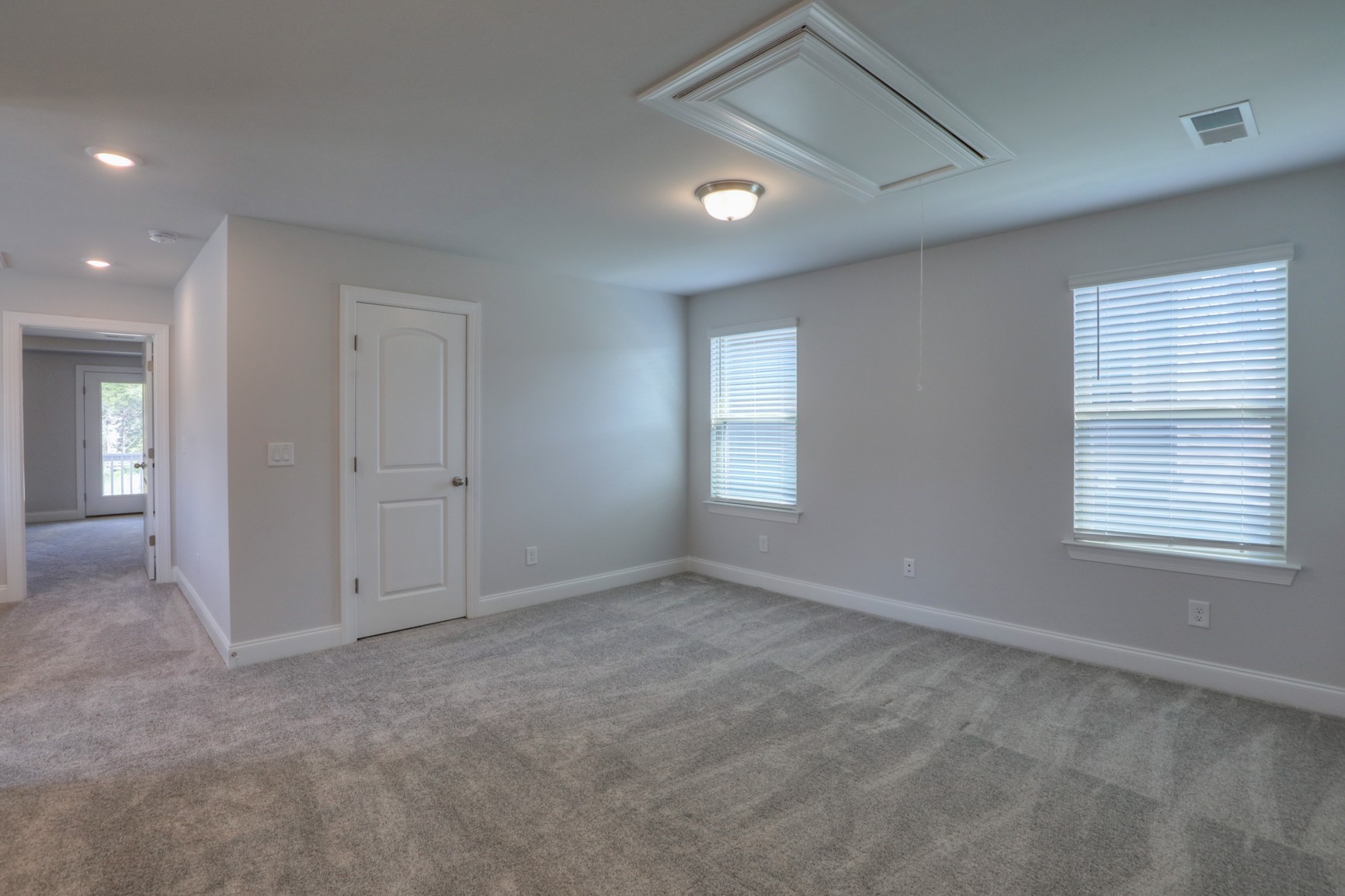 3546 Four Leaf Way Antioch, TN 37013 - Photo 24 of 35 an empty room with windows
