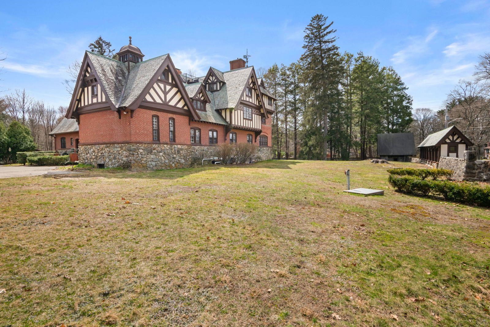 80 Pond Street, Unit 1 Salem, NH 03079 - Photo 45 of 51