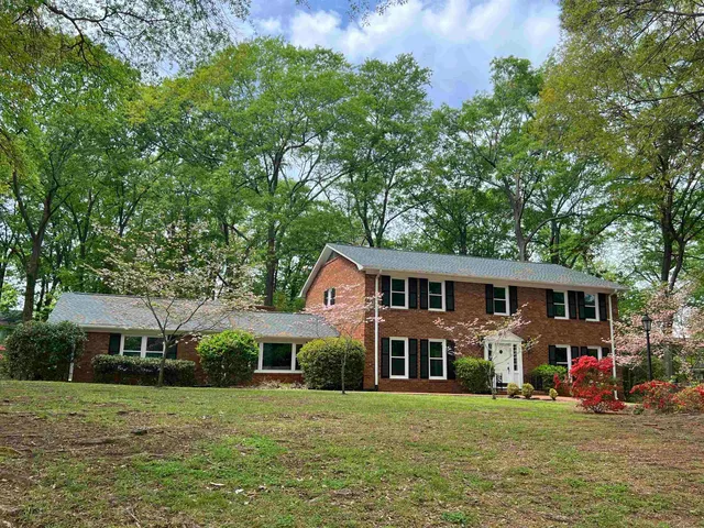 $589,900 | 115 Fernbrook Circle, Spartanburg, SC 29307