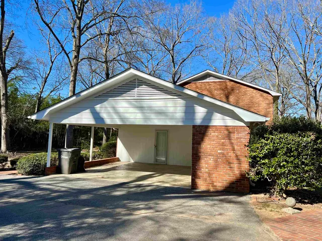 $589,900 | 115 Fernbrook Circle, Spartanburg, SC 29307