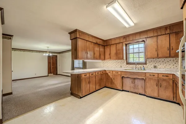 $319,900 | 2980 Clifton Turnpike, Waynesboro, TN 38485