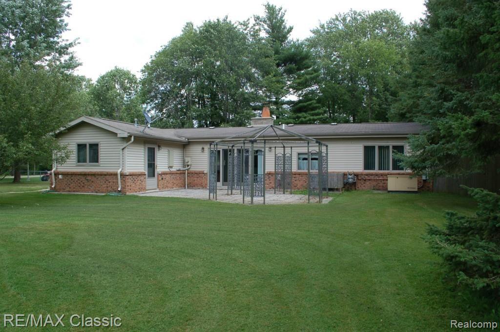 9745 North Eston Road Clarkston, MI 48348 - Photo 45 of 53 REAR OF HOME