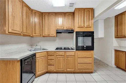 $240,000 | 3501 Derbigny Street, Metairie, LA 70001