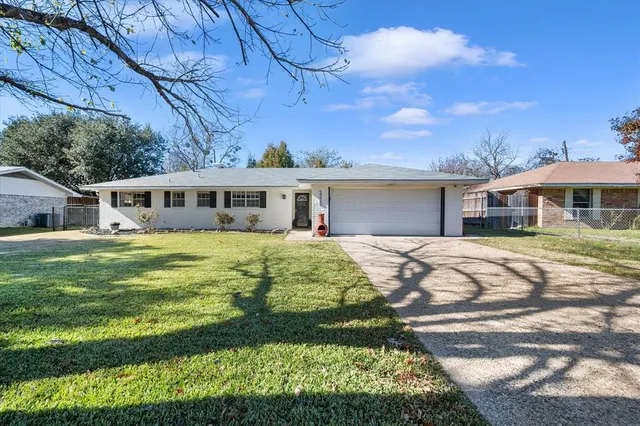 $259,999 | 3300 Purdue Drive, Corsicana, TX 75110